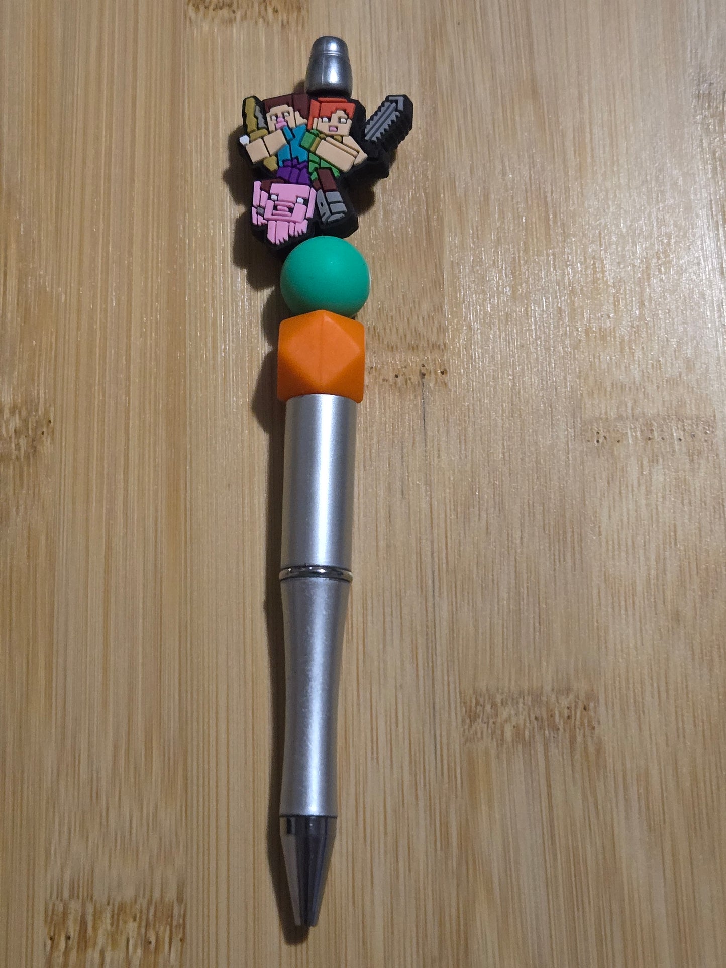 Beaded Pen with Minecraft focal