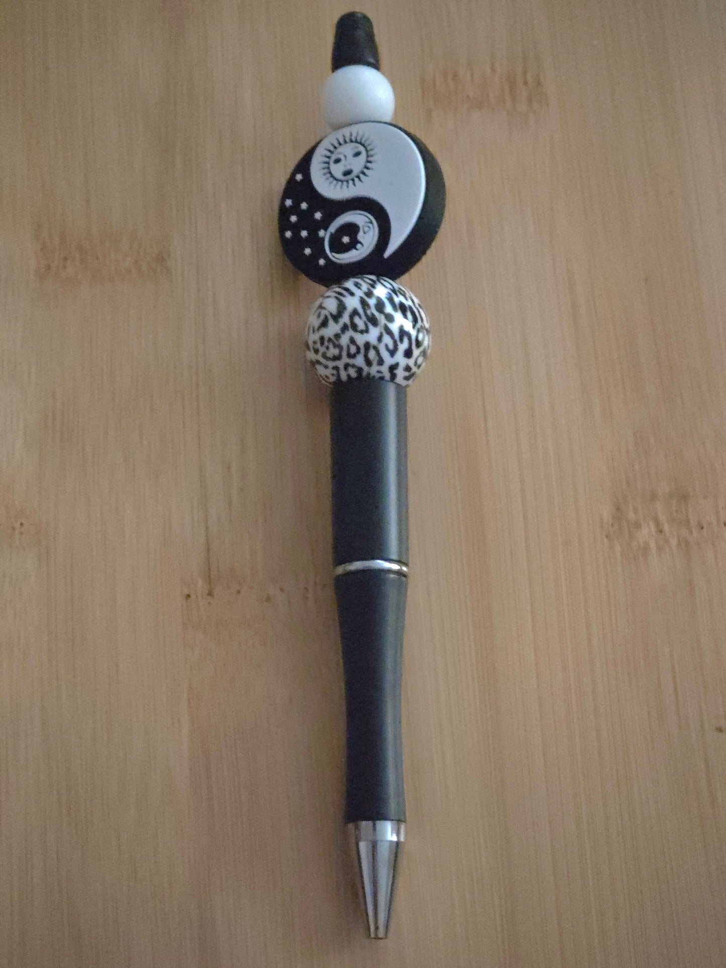 Beaded Pen with Ying Yang focal